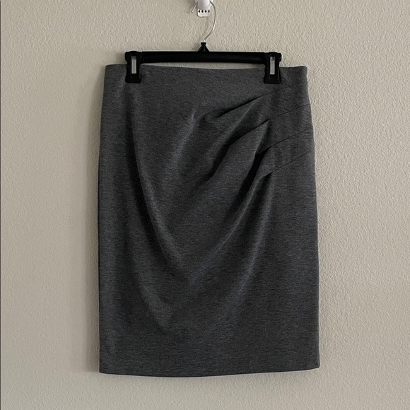 New York & Company Women Charcoal Stretch Pencil Skirt Size 10 Contemporary - Picture 1 of 11
